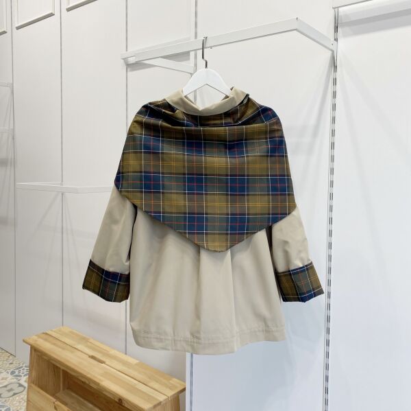 Ekose Fular Detaylı Uçuk Yeşil Kısa Trençkot