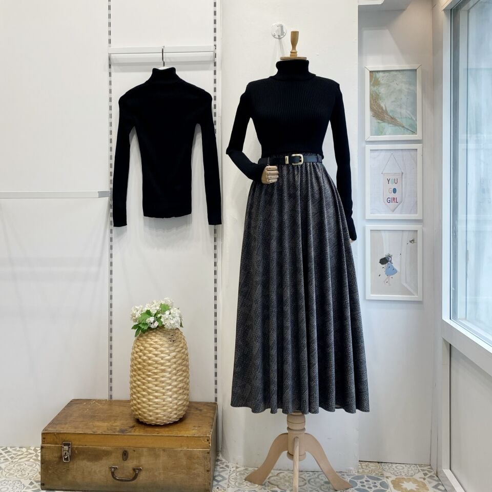 Siyah Mermer Desenli Kemerli Etek