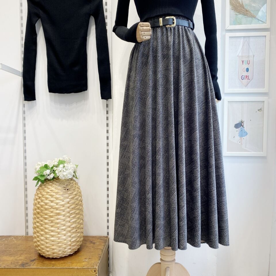 Siyah Mermer Desenli Kemerli Etek