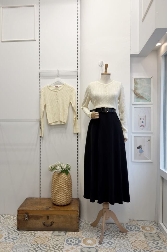 Siyah Kemerli Saphire Etek