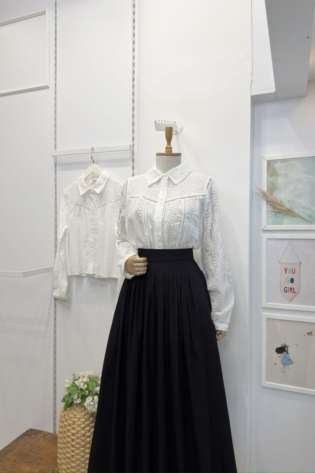 Beyaz Fistolu Romantik Gömlek