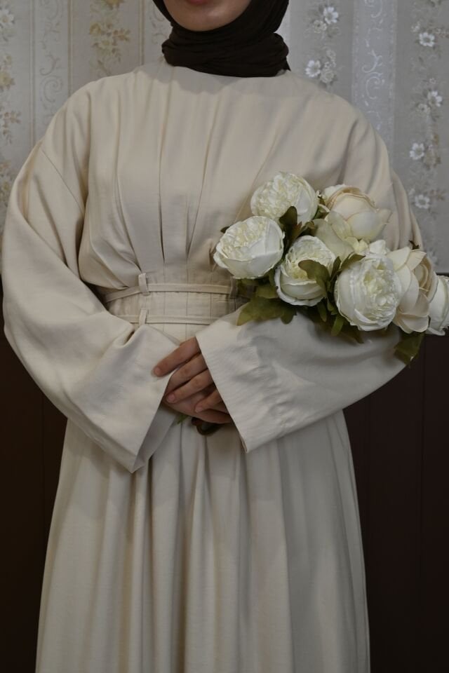 Bel Detaylı Ekru Alize Elbise