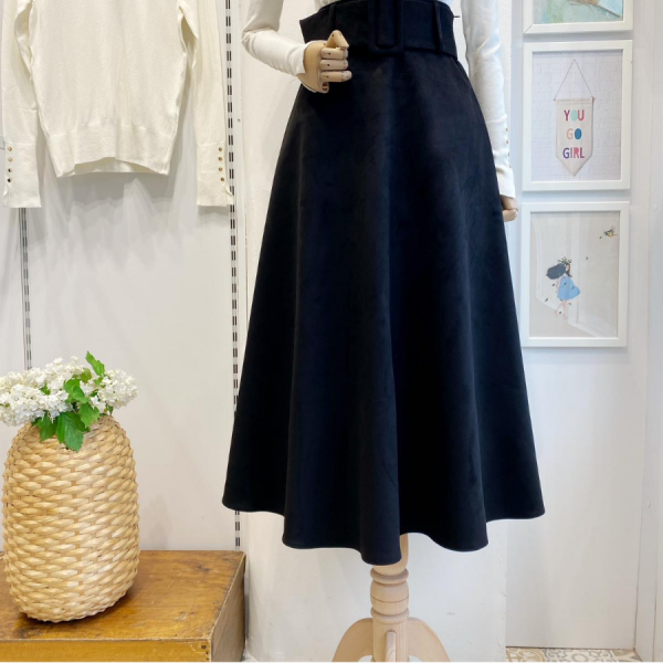 Siyah Geniş Kemerli Süet Etek