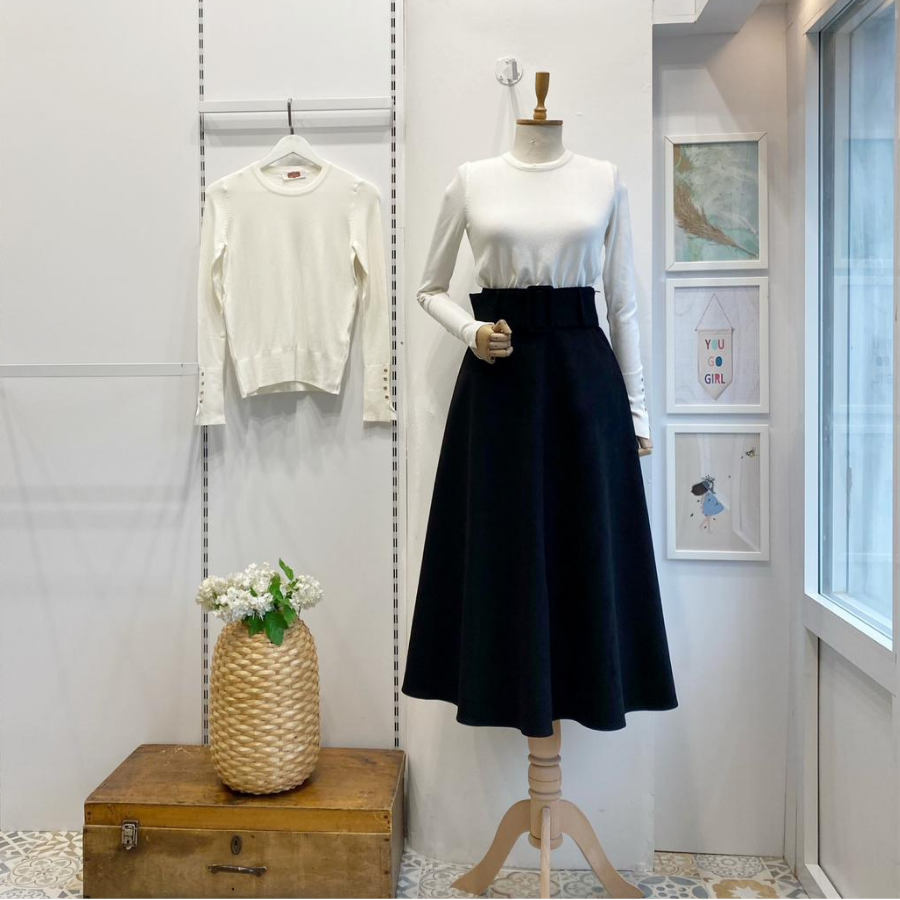 Siyah Geniş Kemerli Süet Etek