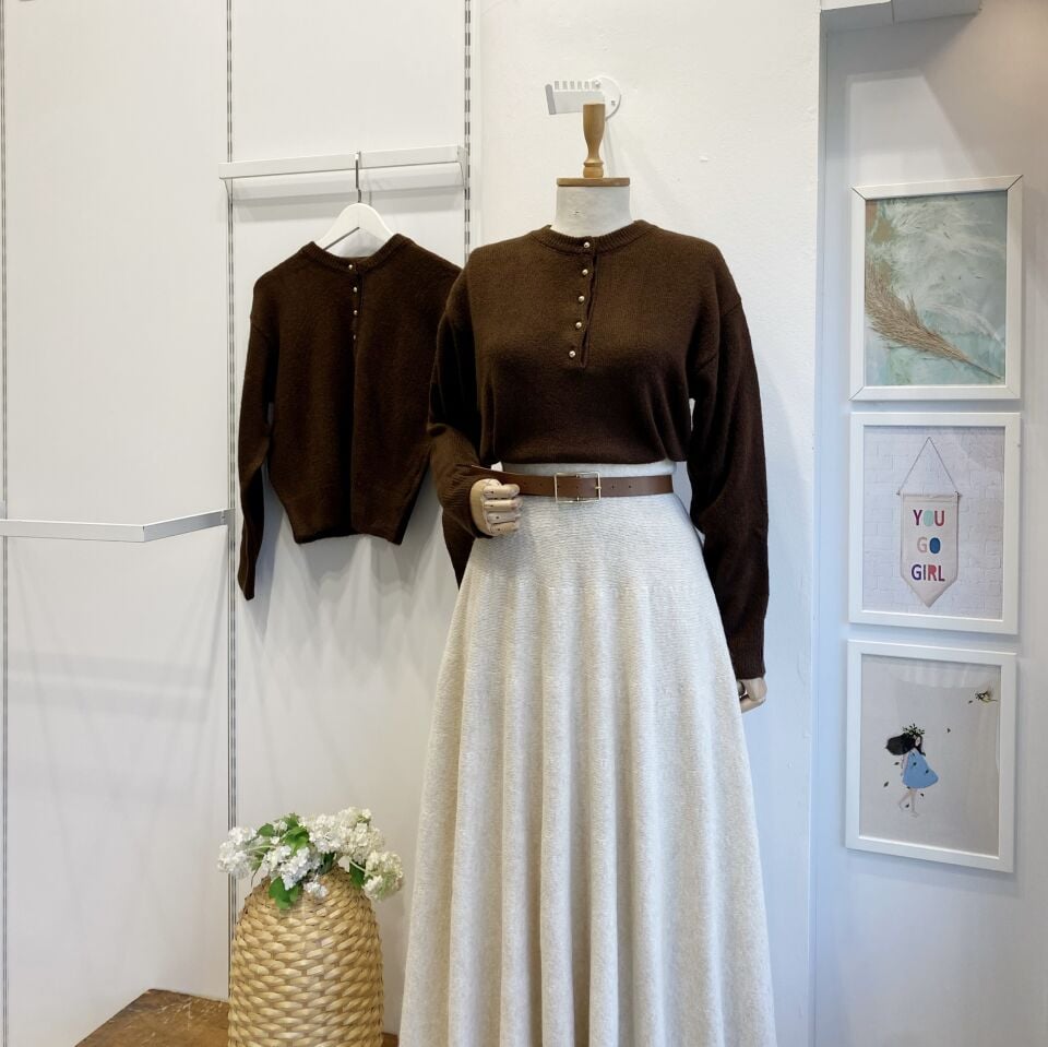 Kahverengi Gold Düğmeli Triko Kazak