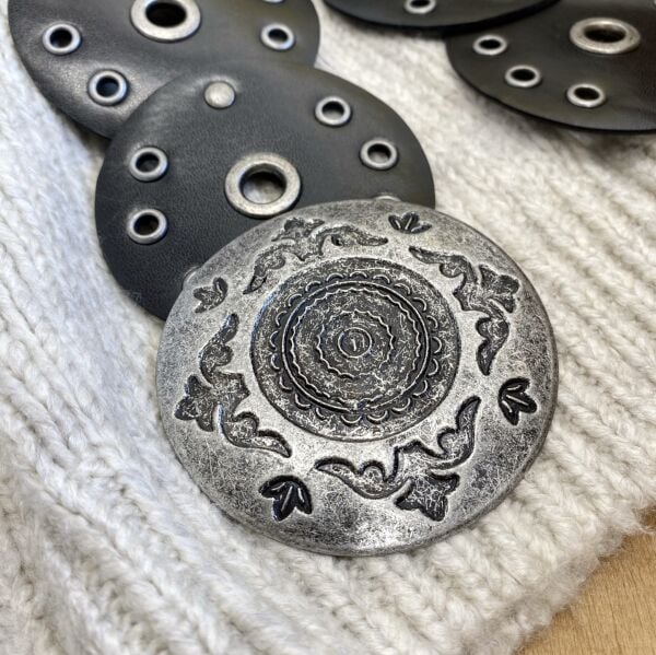 Siyah Yuvarlak Tokalı Bohem Deri Kemer