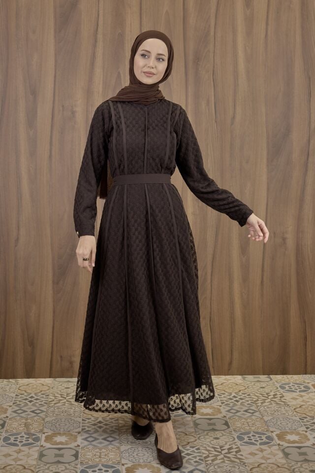 Kahverengi İşlemeli Brode Elbise
