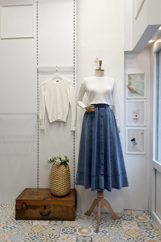 Açık Renk Önü Düğmeli Kloş Kot Etek