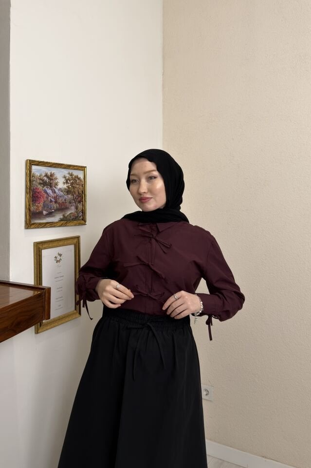 Bordo Kurdele Detaylı Poplin Gömlek