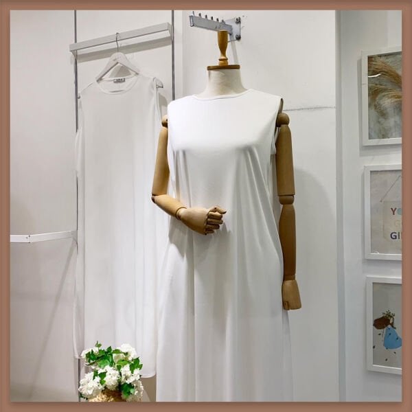 Beyaz sıfır kol elbise içlik