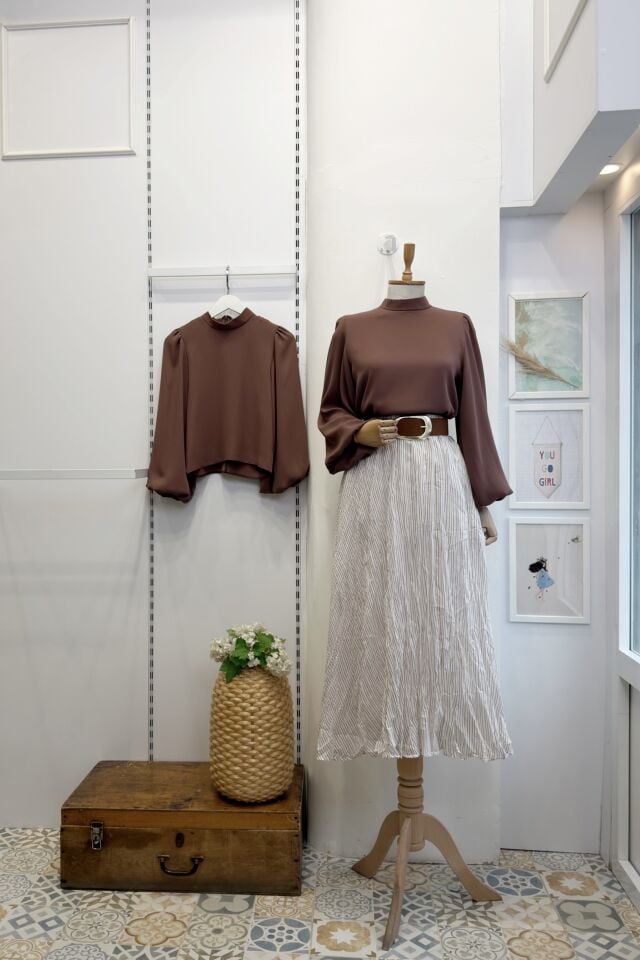 Süet Kemerli Çizgi Desenli Saten Etek