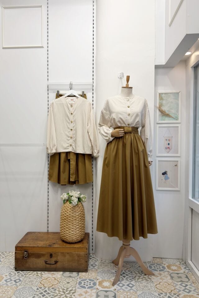 Yağ Yeşili Çizgi Gömlekli Volume Takım