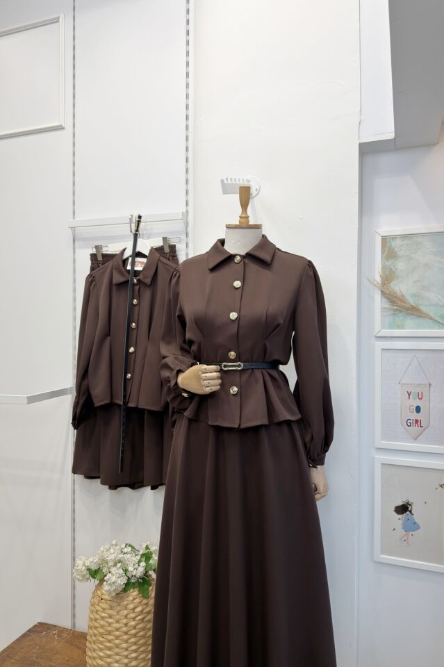 Kahverengi Kemer Detaylı Pattern Crep Takım