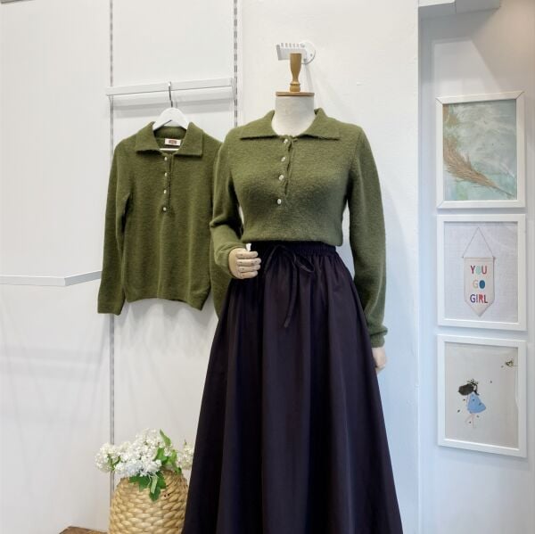 Yeşil Taş Düğmeli Triko Kazak