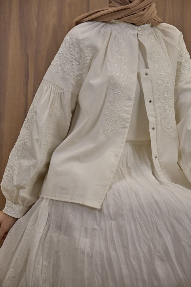 Nakışlı Beyaz Arielle Ceket