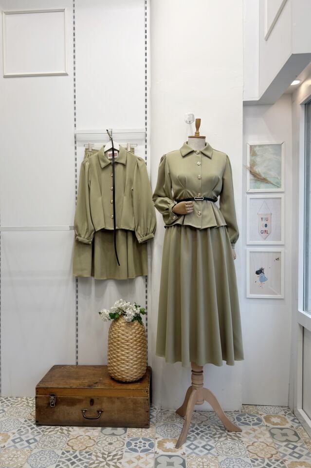 Çağla Yeşili Kemer Detaylı Pattern Crep Takım