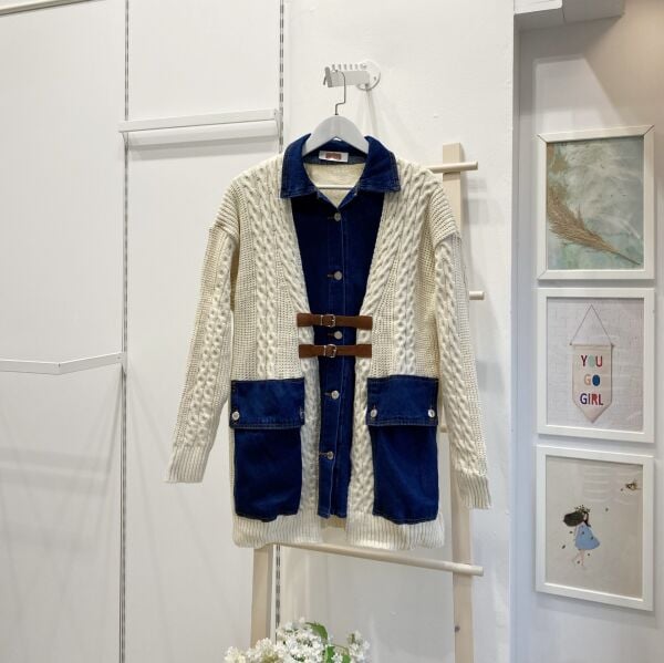 Kot Detaylı Triko Hırka