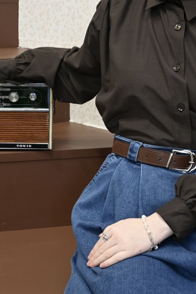 Kahverengi Omzu Pileli Poplin Gömlek