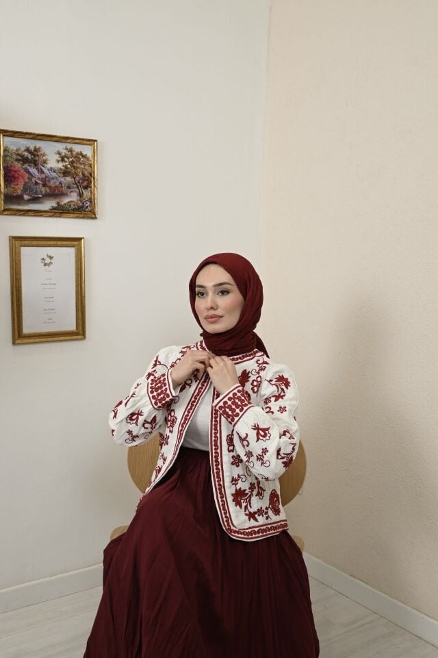 Kırmızı Nakışlı Luvina Ceket
