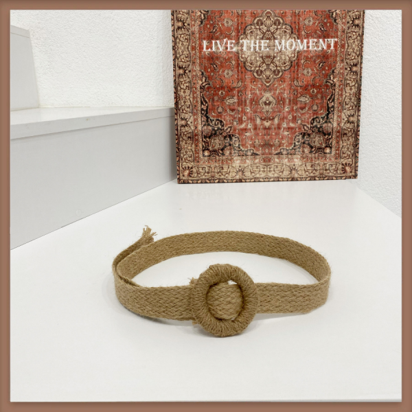 Yuvarlak Tokalı Hasır Kemer