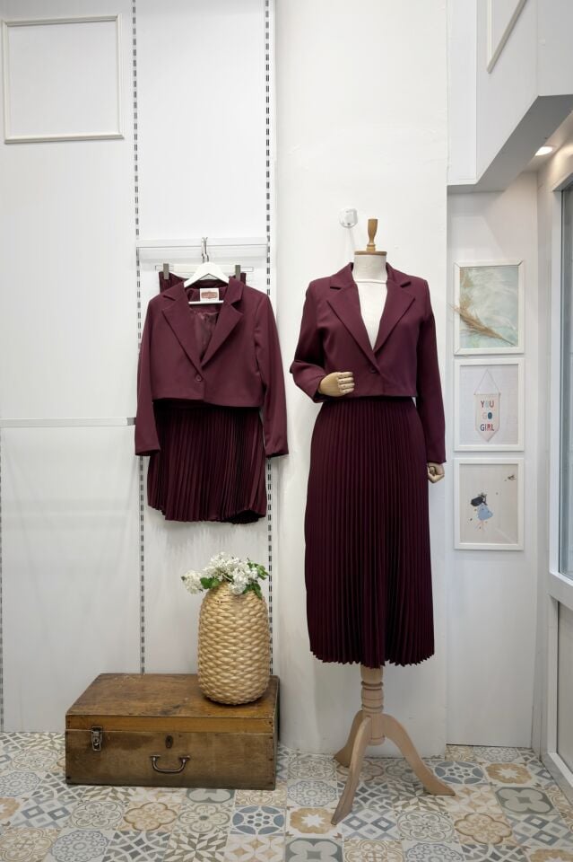 Mürdüm Tek Düğme Ceketli Eteği Piliseli Takım