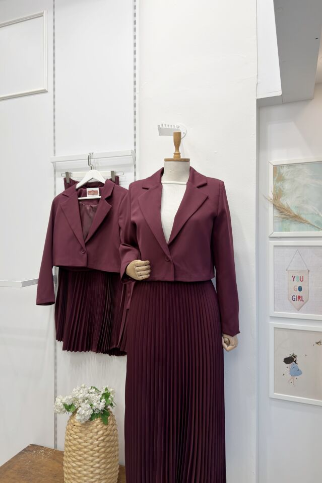 Mürdüm Tek Düğme Ceketli Eteği Piliseli Takım