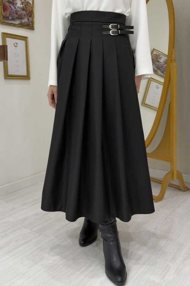 Siyah Kemer Detaylı Gravia Etek