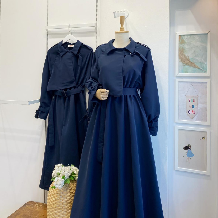 Lacivert Trenç Model Elbise