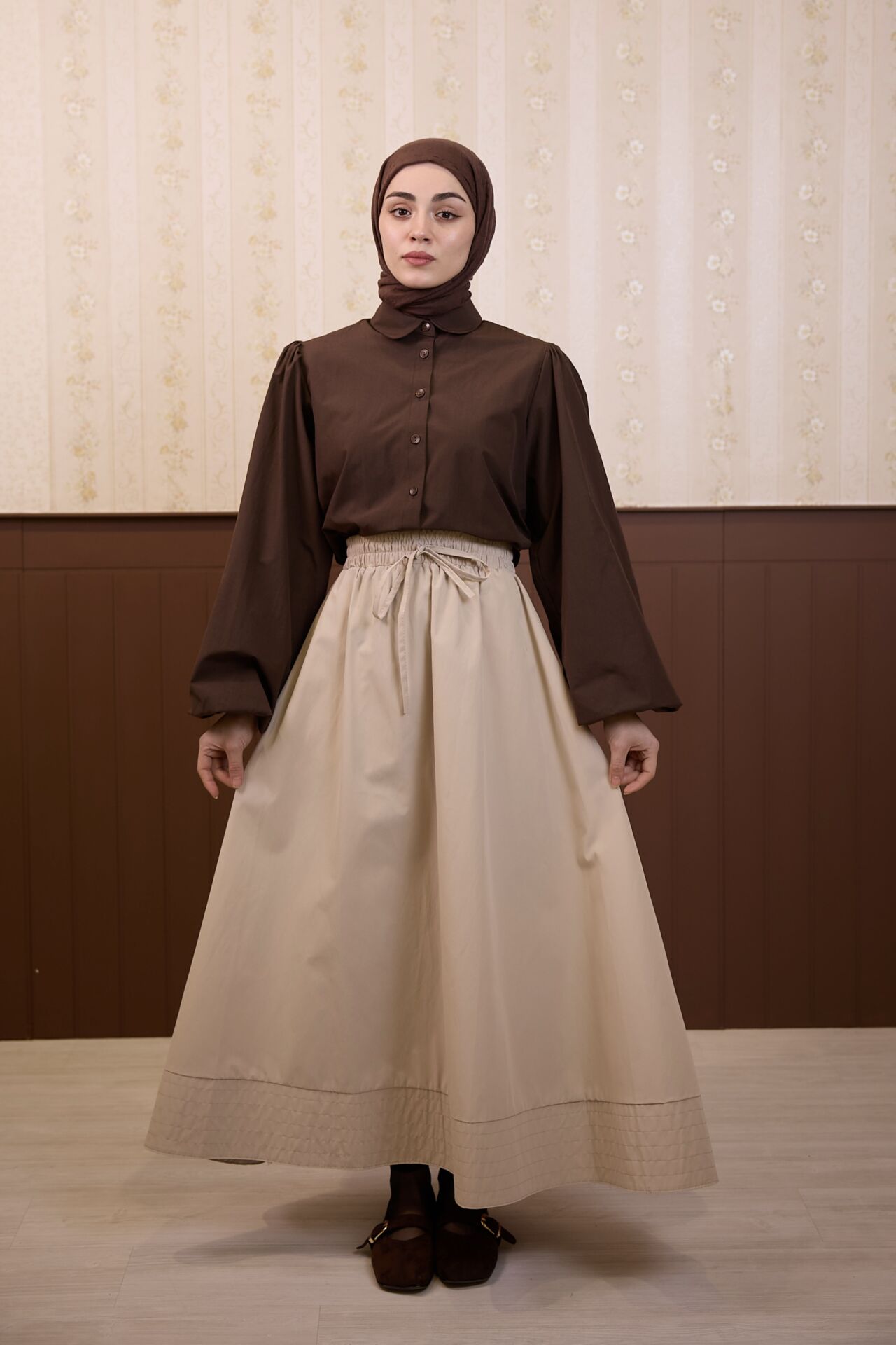 Krem Beli Lastikli Zeran Etek