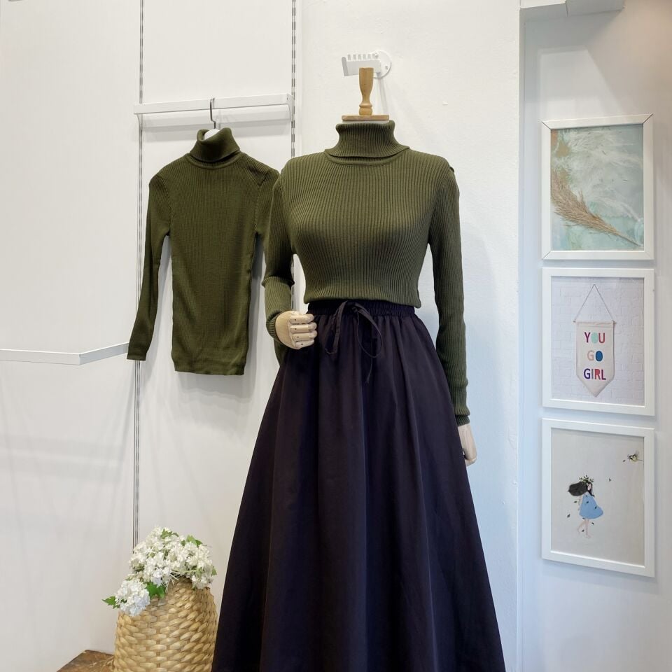 Koyu Yeşil Düz Yakalı Triko İçlik