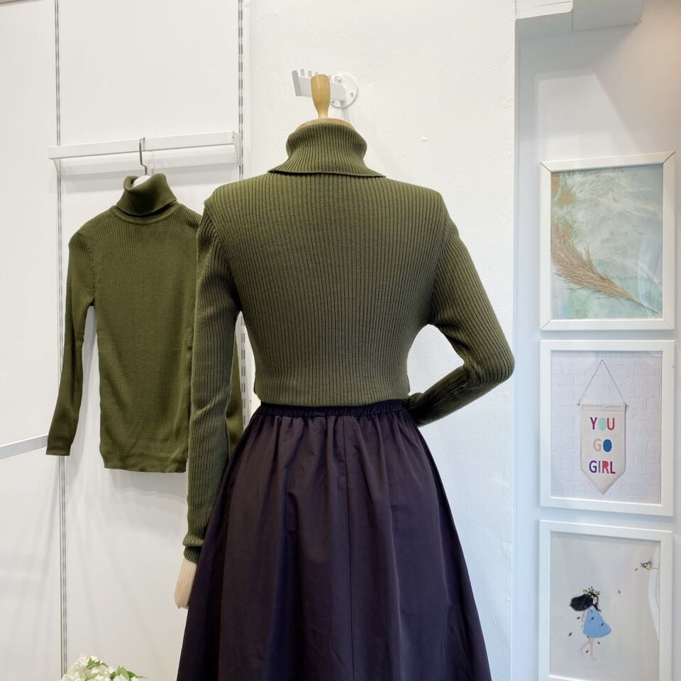 Koyu Yeşil Düz Yakalı Triko İçlik