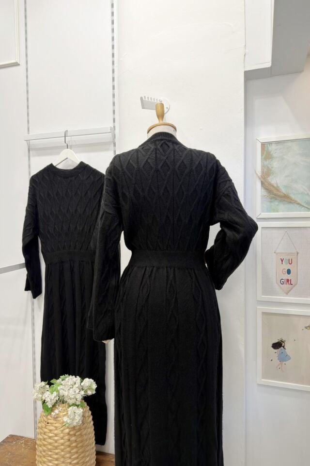 Siyah Saç Örgülü Triko Elbise