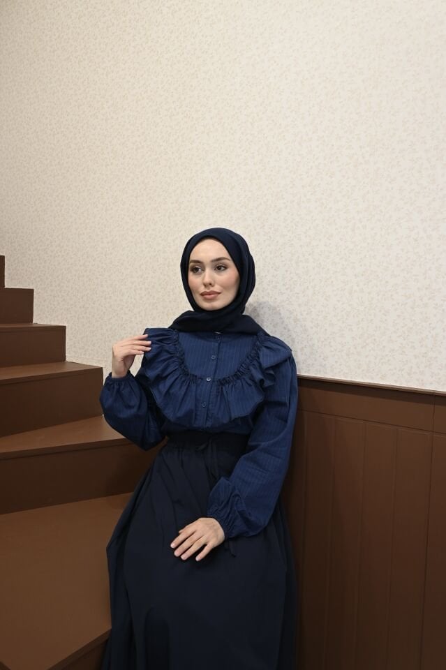 Volanlı Lacivert Gömlek