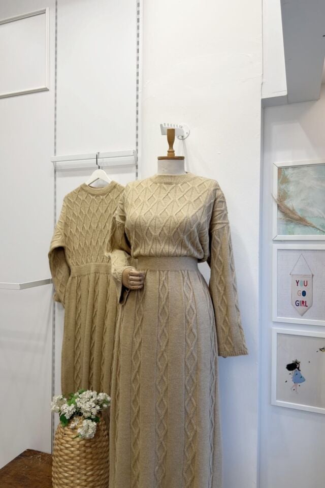 Camel Saç Örgülü Triko Elbise