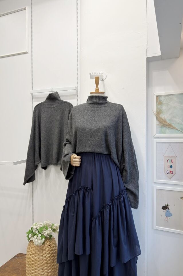 Yarasa Kol Detaylı Antrasit Kazak