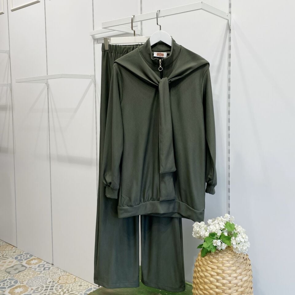 Yeşil Pelerin Detaylı Pantolon Takım