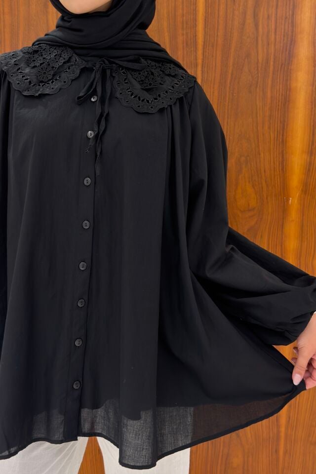 Siyah Bellis Yakalı Tunik
