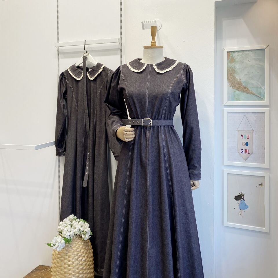 Kahverengi Bebe Yakalı Kot Elbise