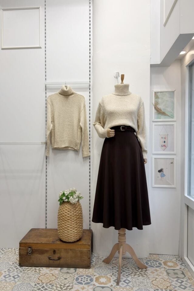 Kahverengi Kemer Detaylı Maestro Crep Etek