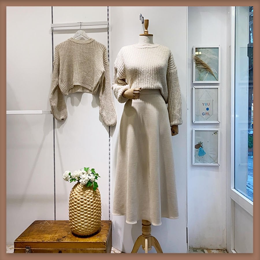 Cream suede flared model skirt