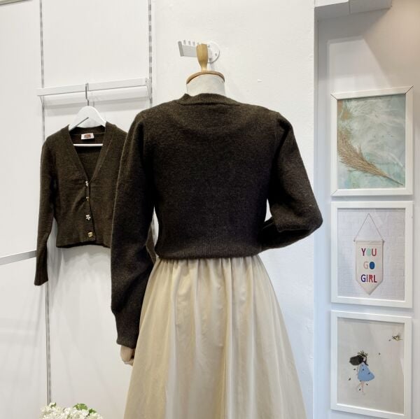 Acı Kahve Asimetrik Düğmeli Frida Hırka