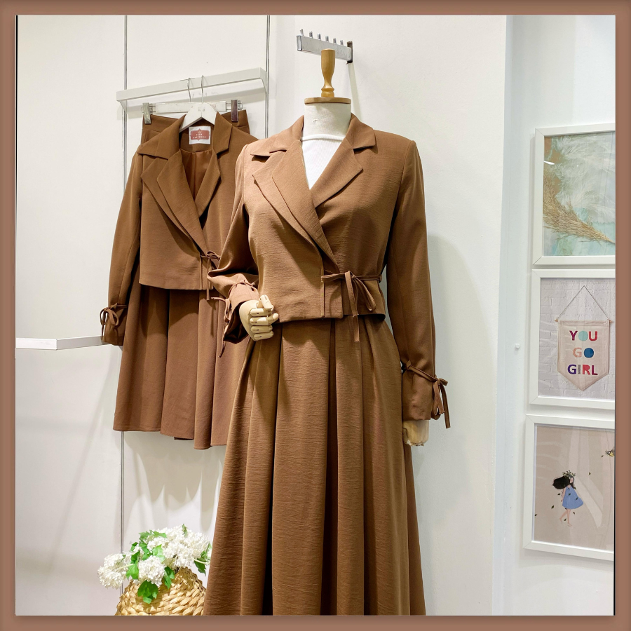 Kahverengi Ceketli Nora Takım