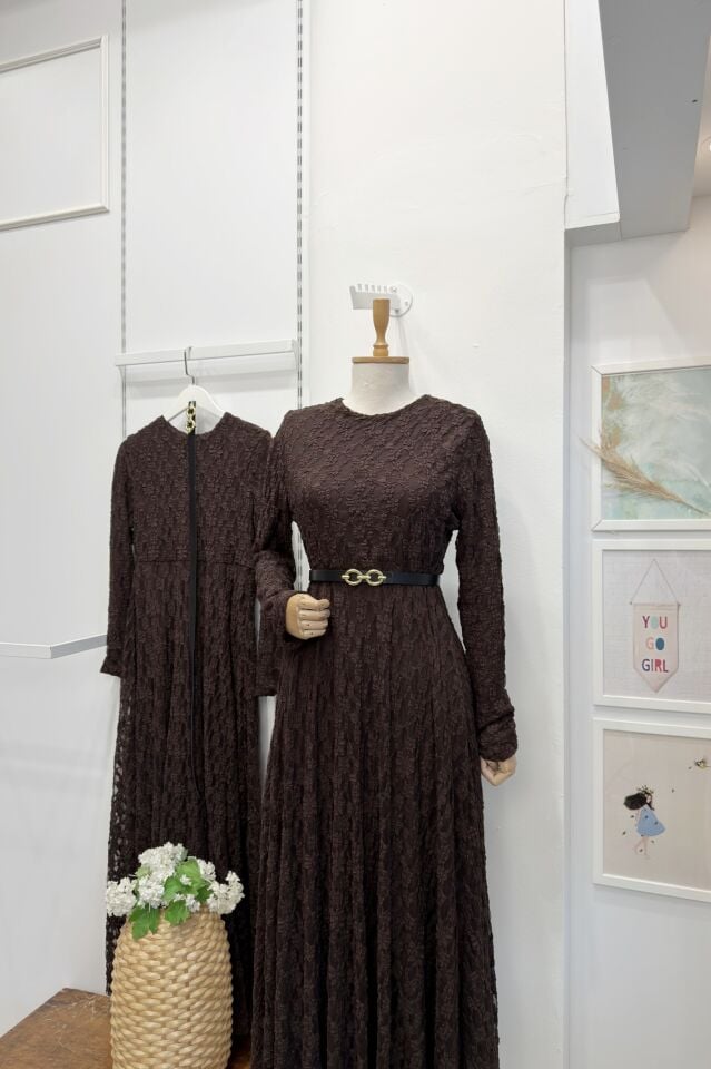 Acı Kahve İnce Kemerli Dantel Elbise