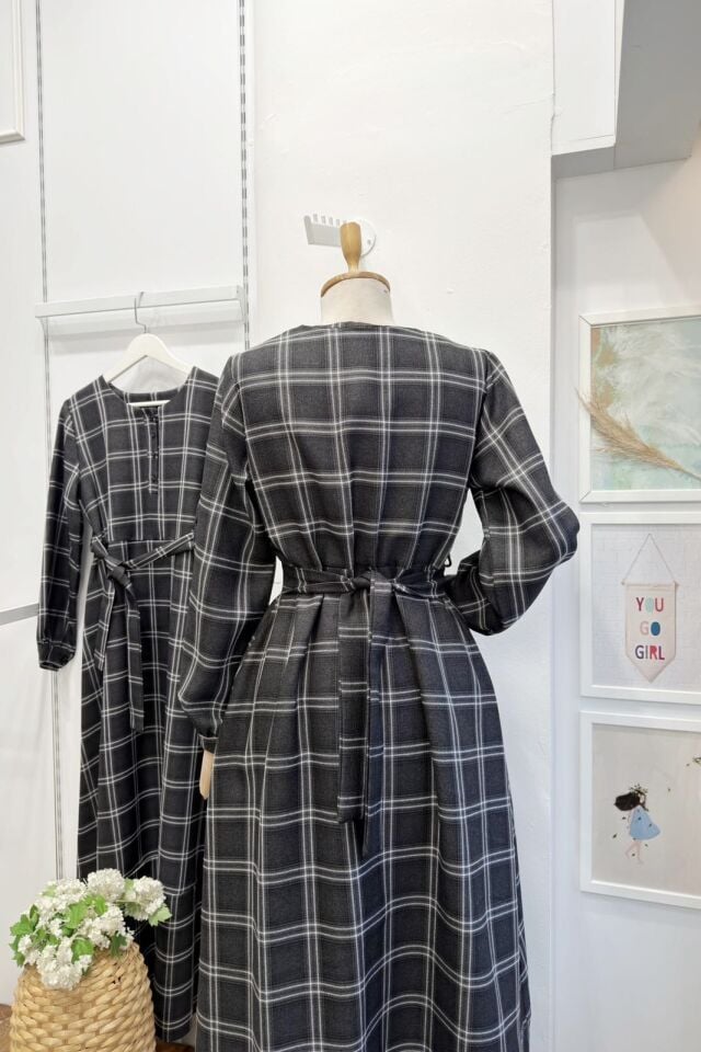 Siyah Ekose Desenli Verte Elbise