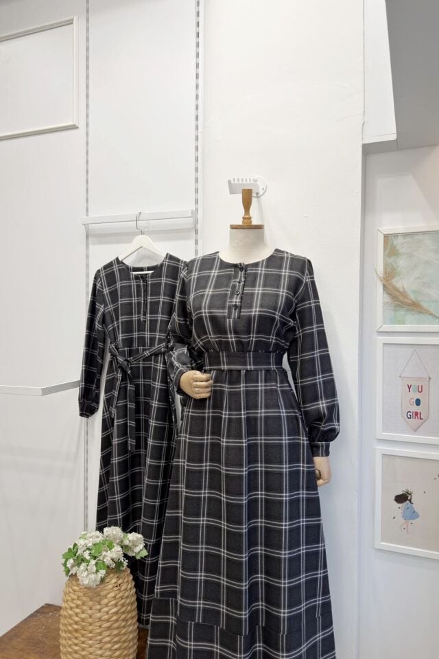 Siyah Ekose Desenli Verte Elbise