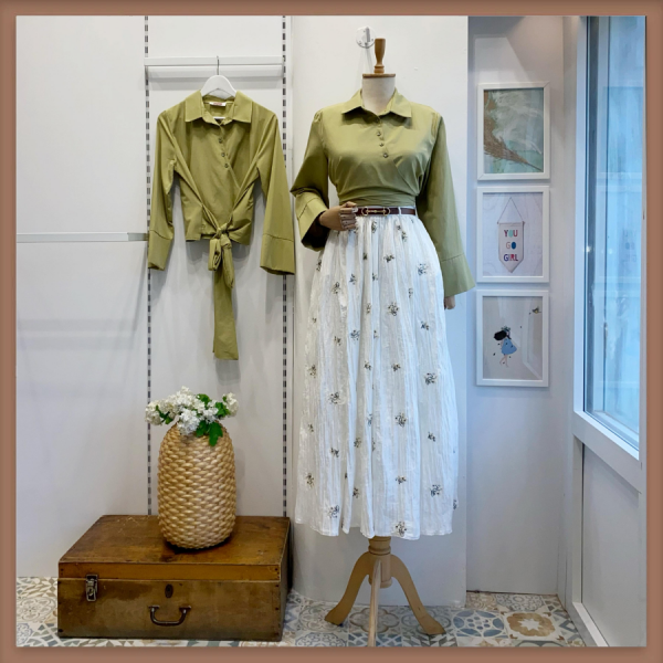 Papatya İşlemeli Vual Saten Beyaz Etek