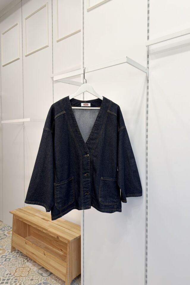 Oversize Kesim Cep Detaylı Kot Ceket