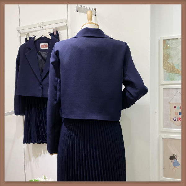 Lacivert Tek Düğme Ceketli Eteği Piliseli Takım