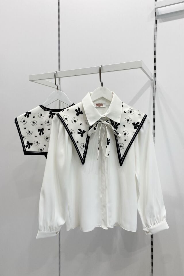 Kurdele Desenli Muse Yaka