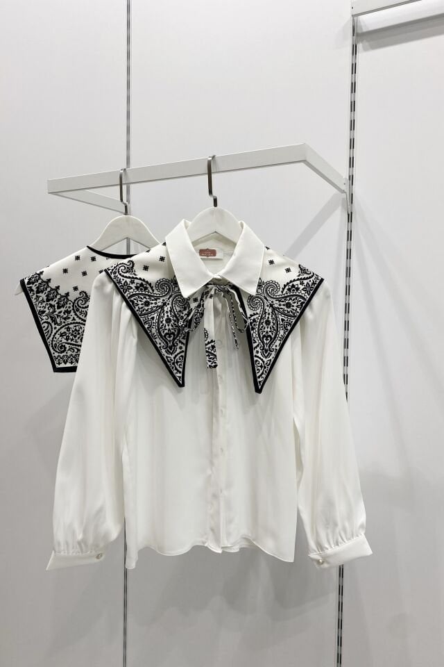 Siyah Glade Desenli Muse Yaka